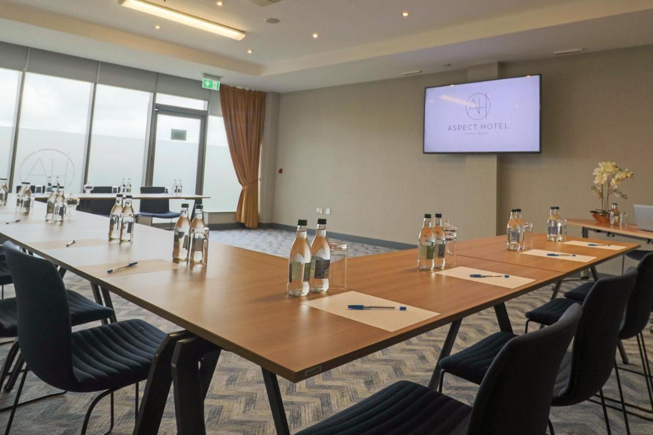 Aspect Hotel Park West Clondalkin Kültér fotó